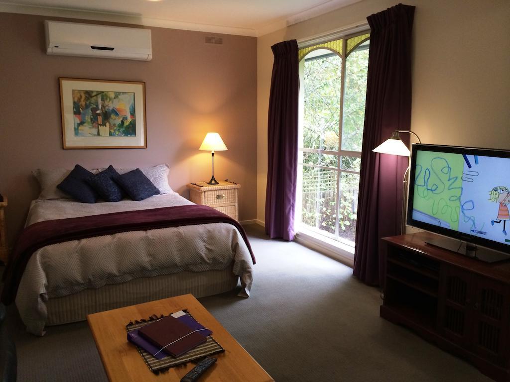 Acacia Spa Garden Suite Daylesford Room photo